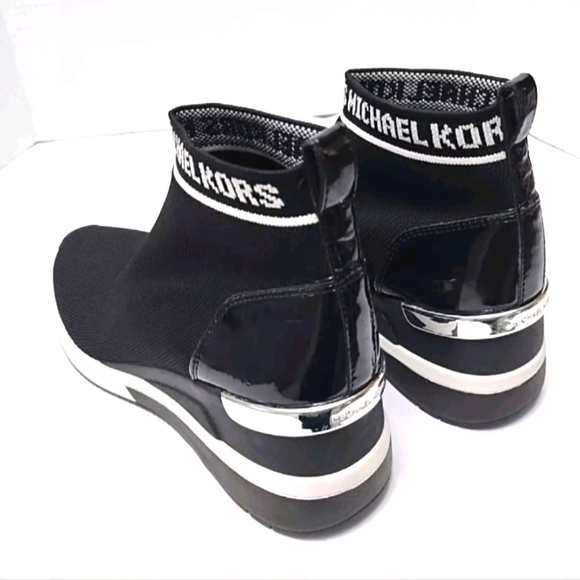 Michael Kors Skyler Stretch-Knit Sock Black/White Sneakers - Picture 4 of 11